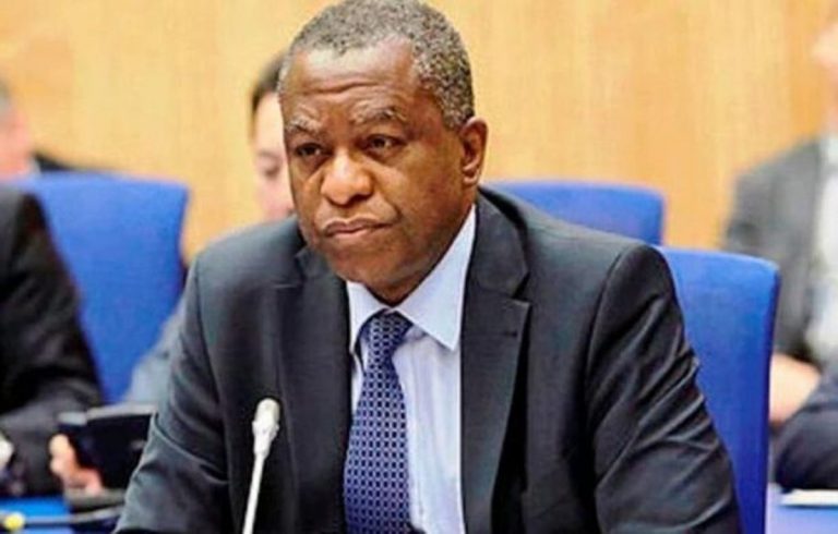 Federal Government suspends evacuation of Nigerians stranded abroad
